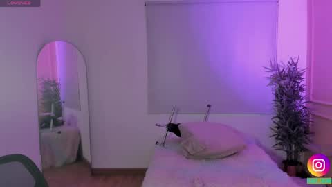 Emma online show from 05-05-26, 01:19