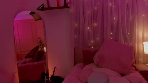 Emma online show from 06-26-26, 01:26