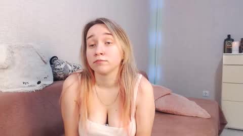 Lovely Hayley online show from 11-25-25, 10:54