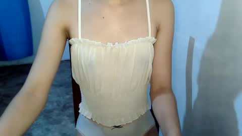 lovely_joan123 online show from 05-22-26, 03:17