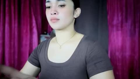 Snapshot of lovely_kurtny04 chatting on 04-28-26, 05:40 LOVE online show from 04-28-26, 05:40