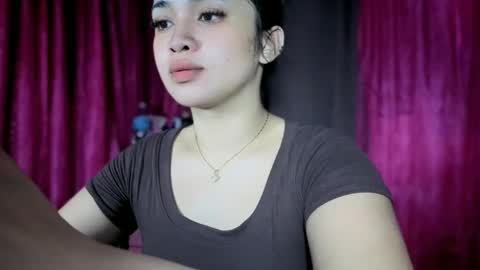 Snapshot of lovely_kurtny04 chatting on 05-06-26, 02:29 LOVE online show from 05-06-26, 02:29