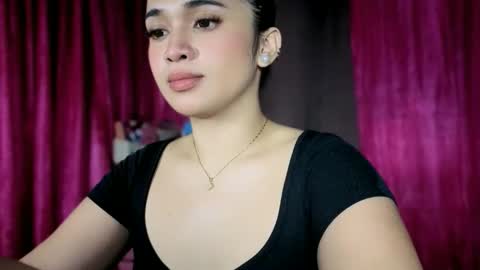 Snapshot of lovely_kurtny04 chatting on 05-07-26, 05:51 LOVE online show from 05-07-26, 05:51