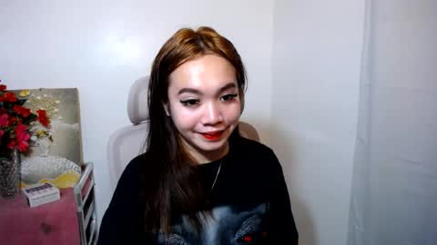 lovely_lianne online show from 07-18-26, 03:00
