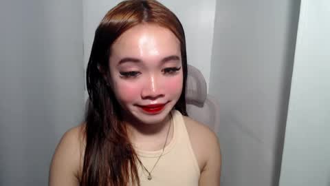lovely_lianne online show from 07-27-26, 12:01