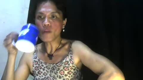 Snapshot of lovely_manificent4u chatting on 04-05-26, 12:52 Lest online show from 04-05-26, 12:52