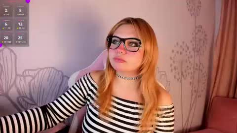 Snapshot of lovely_paris_01 chatting on 07-24-26, 06:33 Paris Rose online show from 07-24-26, 06:33