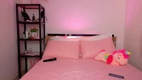 Snapshot of lovely_poppy chatting on 10-02-25, 01:45 Lolly online show from 10-02-25, 01:45