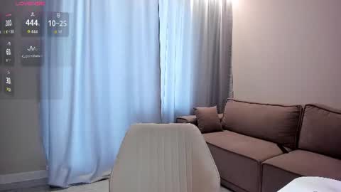 Snapshot of lovely_poppy chatting on 07-03-26, 02:18 Lolly online show from 07-03-26, 02:18