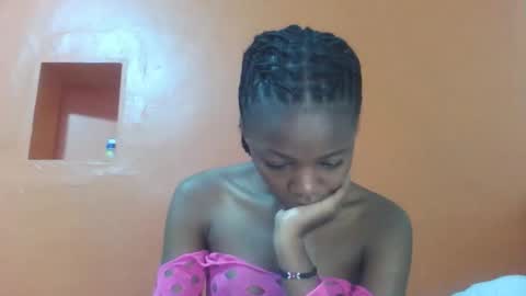 Lovely yvonne online show from 11-12-25, 11:32