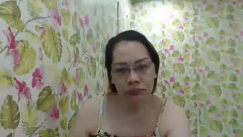 Snapshot of lovelyasiancutie chatting on 09-23-25, 08:45 lovelyasiancutie online show from 09-23-25, 08:45