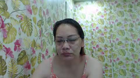 Snapshot of lovelyasiancutie chatting on 10-16-25, 09:27 lovelyasiancutie online show from 10-16-25, 09:27