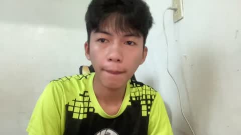 Snapshot of lovelyboy_jm chatting on 06-18-26, 12:22 lovelyboy_jm online show from 06-18-26, 12:22