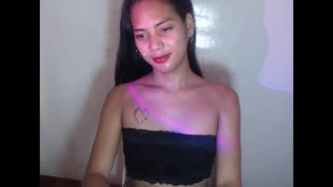 Carnilla online show from 10-22-25, 03:18