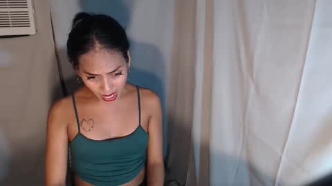 Carnilla online show from 11-25-25, 12:38