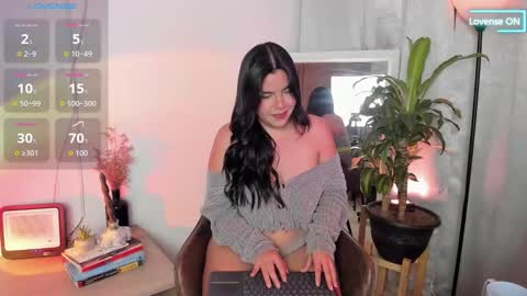 Valerie online show from 10-22-25, 01:39