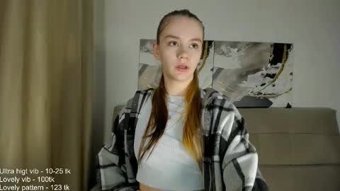 Snapshot of lovelygracee chatting on 09-19-25, 05:24 lovelygracee online show from 09-19-25, 05:24