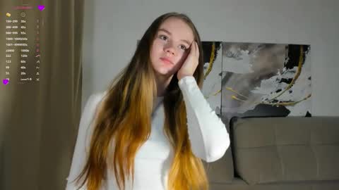 Snapshot of lovelygracee chatting on 09-22-25, 05:15 lovelygracee online show from 09-22-25, 05:15