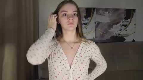 lovelygracee online show from 11-06-25, 01:56