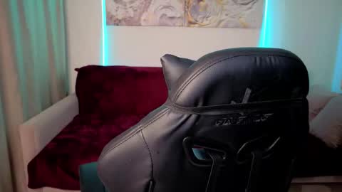 lovelygracee online show from 01-13-26, 02:33