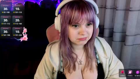Snapshot of lovelykristii chatting on 04-26-26, 09:56 hristie online show from 04-26-26, 09:56