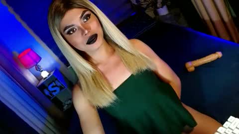 Snapshot of lovelymiss_shyna11 chatting on 09-29-25, 11:04 lovelymiss_shyna11 online show from 09-29-25, 11:04