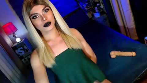 Snapshot of lovelymiss_shyna11 chatting on 10-01-25, 10:21 lovelymiss_shyna11 online show from 10-01-25, 10:21