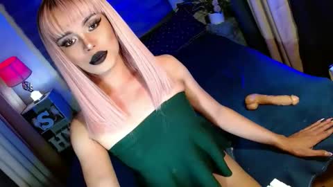 Snapshot of lovelymiss_shyna11 chatting on 10-03-25, 06:21 lovelymiss_shyna11 online show from 10-03-25, 06:21