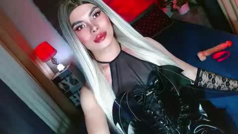 Snapshot of lovelymiss_shyna11 chatting on 10-16-25, 07:53 lovelymiss_shyna11 online show from 10-16-25, 07:53