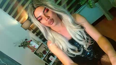 Snapshot of lovelymiss_shyna11 chatting on 04-26-26, 08:50 lovelymiss_shyna11 online show from 04-26-26, 08:50