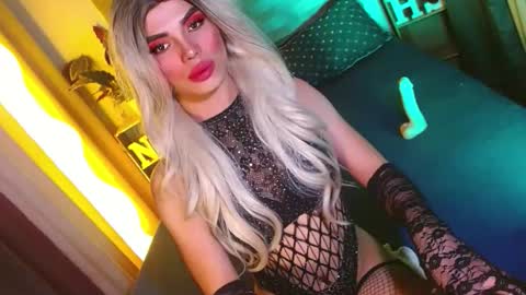 Snapshot of lovelymiss_shyna11 chatting on 05-29-26, 03:10 lovelymiss_shyna11 online show from 05-29-26, 03:10