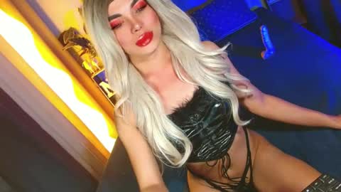 lovelymiss_shyna11 online show from 06-28-26, 02:39