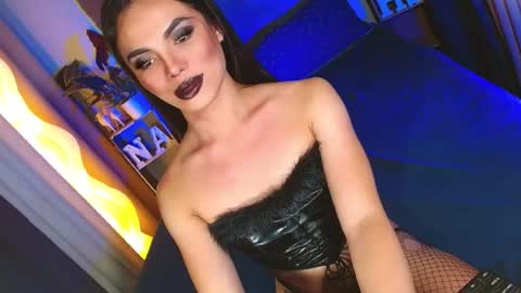 lovelymiss_shyna11 online show from 07-10-26, 02:52