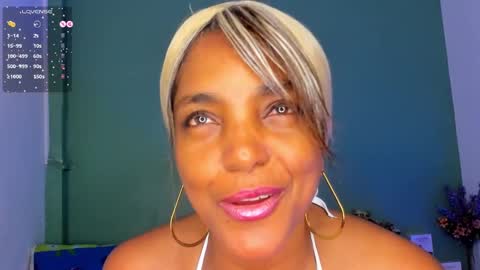 Snapshot of lovelynickyy chatting on 02-22-25, 01:24 Nicky online show from 02-22-25, 01:24