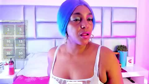 Snapshot of lovelynickyy chatting on 09-13-25, 12:38 Nicky online show from 09-13-25, 12:38