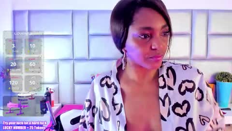 Snapshot of lovelynickyy chatting on 10-03-25, 01:08 Nicky online show from 10-03-25, 01:08