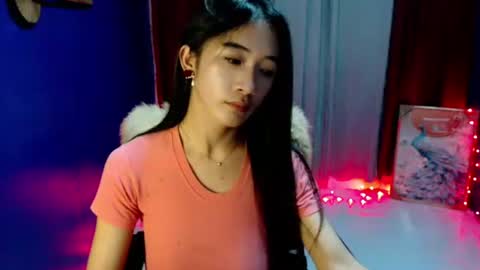 lovelypetite143 online show from 04-19-26, 06:10