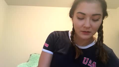 Queen Aria  online show from 10-28-25, 07:38