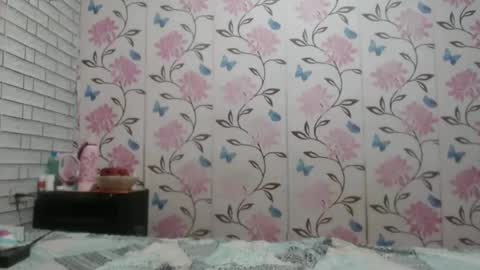 Snapshot of lovelyquey chatting on 12-12-24, 04:26 Angelquey online show from 12-12-24, 04:26