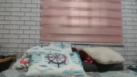 Snapshot of lovelyquey chatting on 12-20-24, 07:55 Angelquey online show from 12-20-24, 07:55