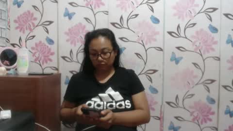Snapshot of lovelyquey chatting on 01-12-25, 08:57 Angelquey online show from 01-12-25, 08:57