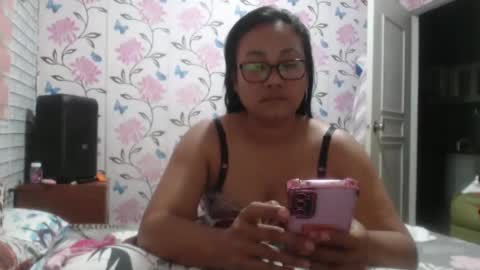 Snapshot of lovelyquey chatting on 01-17-25, 02:08 Angelquey online show from 01-17-25, 02:08