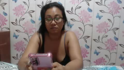 Snapshot of lovelyquey chatting on 01-18-25, 08:40 Angelquey online show from 01-18-25, 08:40