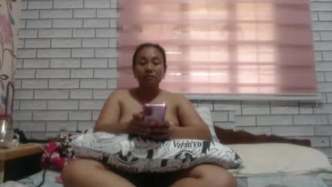 Snapshot of lovelyquey chatting on 01-21-25, 03:26 Angelquey online show from 01-21-25, 03:26