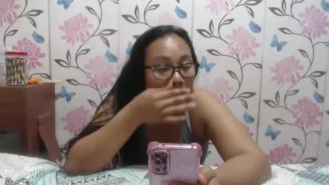 Snapshot of lovelyquey chatting on 01-22-25, 02:37 Angelquey online show from 01-22-25, 02:37