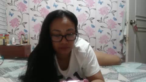 Snapshot of lovelyquey chatting on 02-15-25, 03:09 Angelquey online show from 02-15-25, 03:09