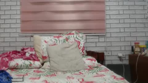 Snapshot of lovelyquey chatting on 03-11-25, 07:14 Angelquey online show from 03-11-25, 07:14