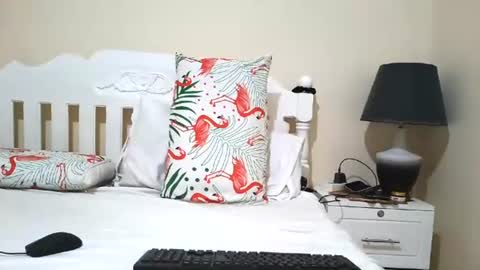 Snapshot of lovelyquey chatting on 07-13-26, 09:39 Angelquey online show from 07-13-26, 09:39