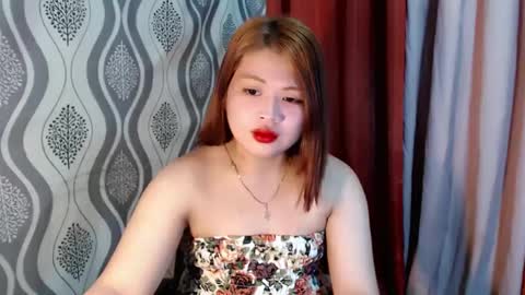 Snapshot of lovelyrhean chatting on 12-26-24, 03:49 Rhean online show from 12-26-24, 03:49