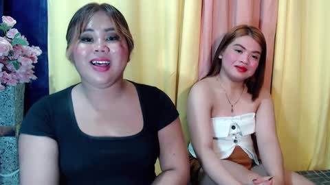 Snapshot of lovelyrhean chatting on 12-28-24, 11:48 Rhean online show from 12-28-24, 11:48